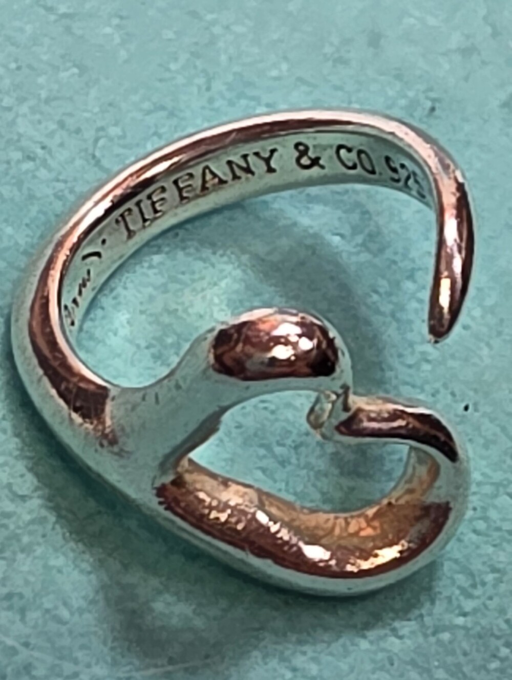 AUTHENTIC TIFFANY & CO HEART RING 925 SILVER SZ 4.5 COMES WITH ALL SHOW SHOWN - Picture 5 of 6
